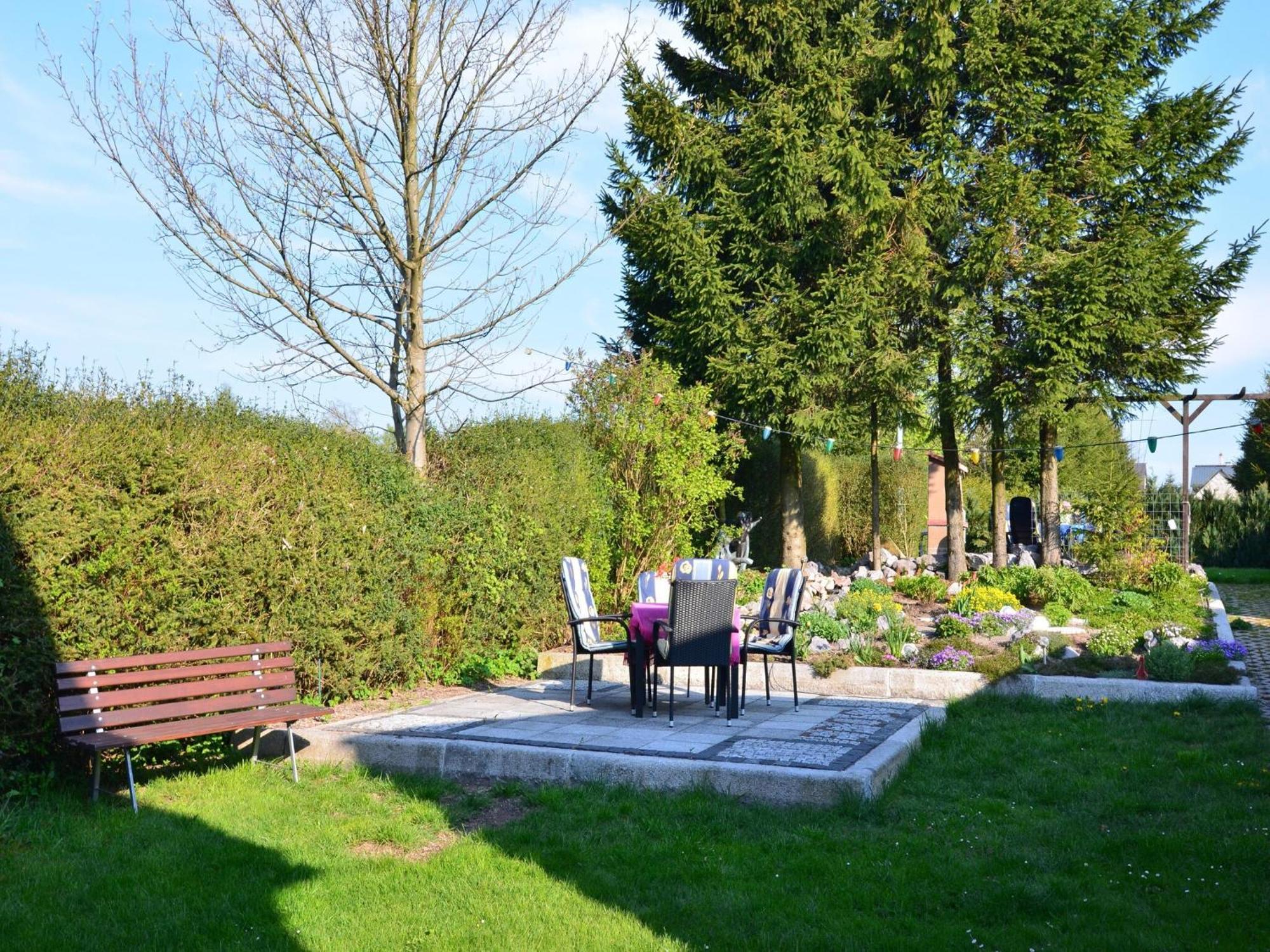 Holiday Home In Neustadt Am Rennsteig With Pond Екстериор снимка
