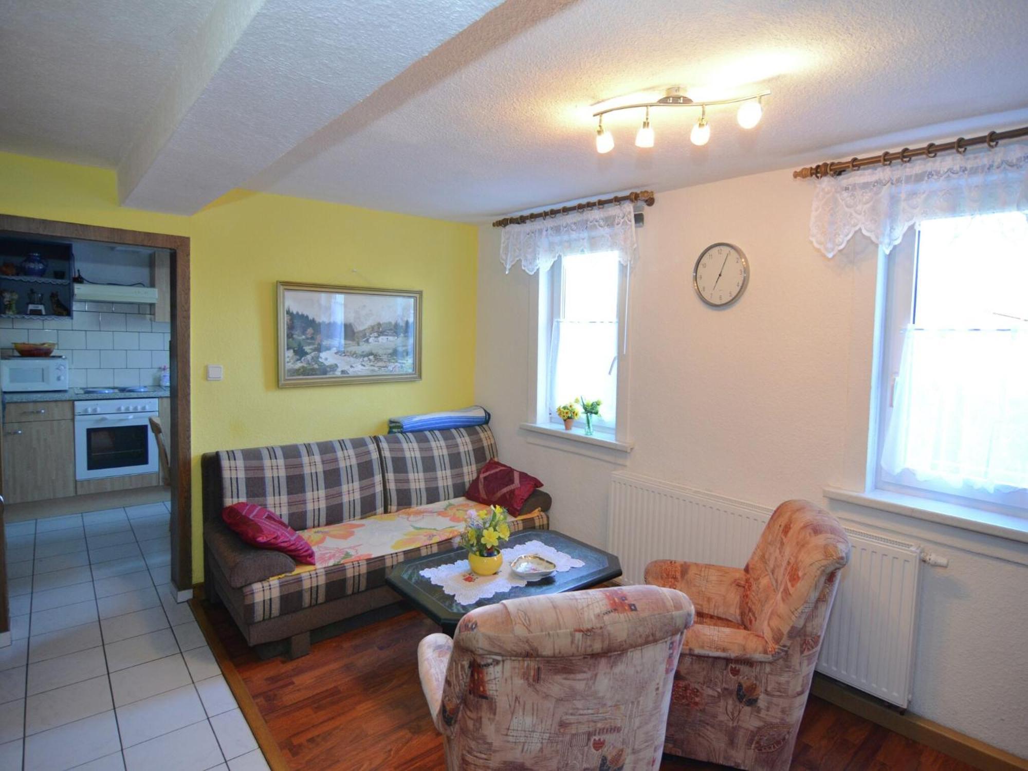 Holiday Home In Neustadt Am Rennsteig With Pond Екстериор снимка