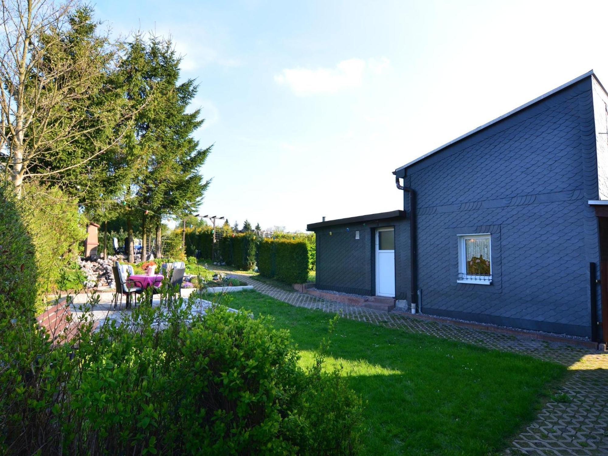 Holiday Home In Neustadt Am Rennsteig With Pond Екстериор снимка